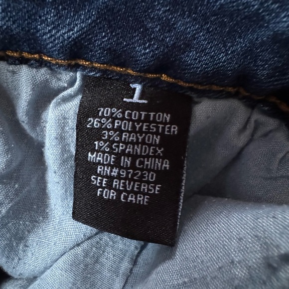 Almost Famous Distressed Skinny Jeans Size 1 - Picture 4 of 5